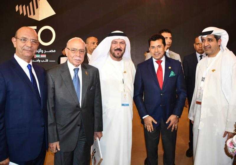 وزير الرياضة يشارك في جلسة نقاشية حول تاريخ العلاقات الرياضية الإماراتية المصرية