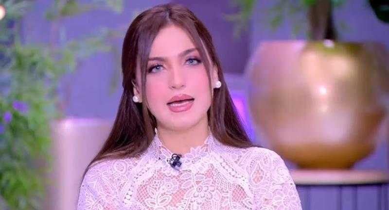 ياسمين عز.. الرجل أجمل 5 مرات من شكله الطبيعي