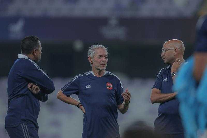 السوبر المصري.. محاضرة للاعبي الأهلي قبل التحرك لملعب مباراة