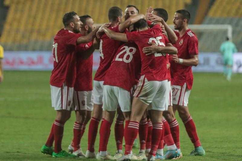 الأهلي يفتقد لـ 10 لاعبين قبل موقعة الزمالك في السوبر المصري