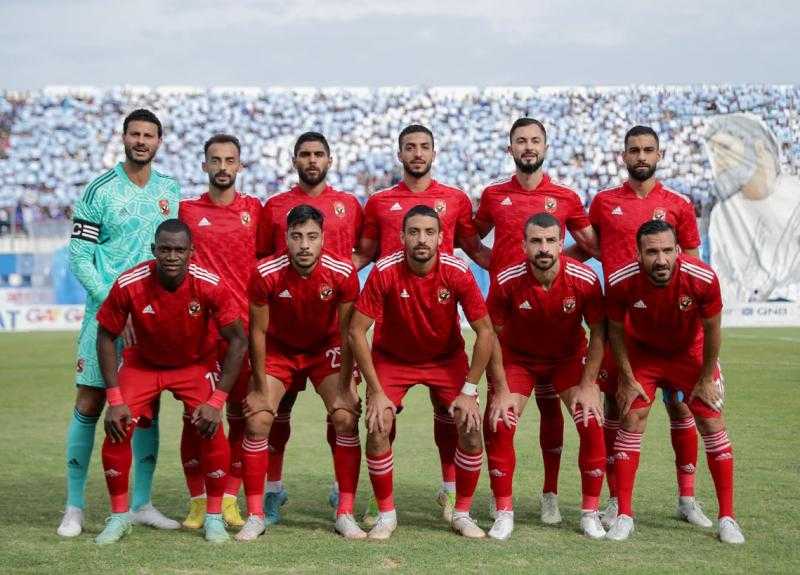حافلة الأهلي تصل ملعب السوبر الإماراتي