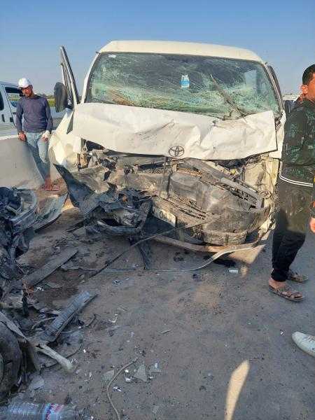 بالأسماء.. مصرع وإصابة 9 أشخاص بحادث تصادم سيارتين في البحيرة