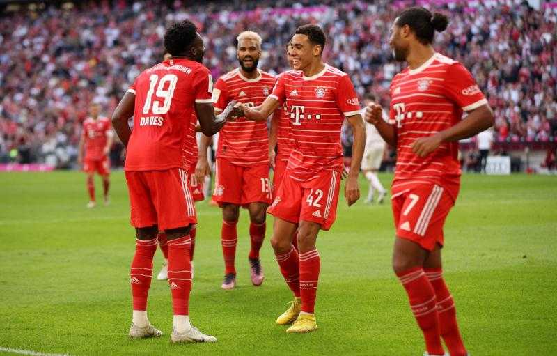 بايرن ميونخ يكتسح ماينز بسداسية في الدوري الألماني