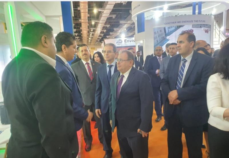 نائب وزير الكهرباء يفتتح معرض ومؤتمر مصر للطاقة 2022.. «صور»