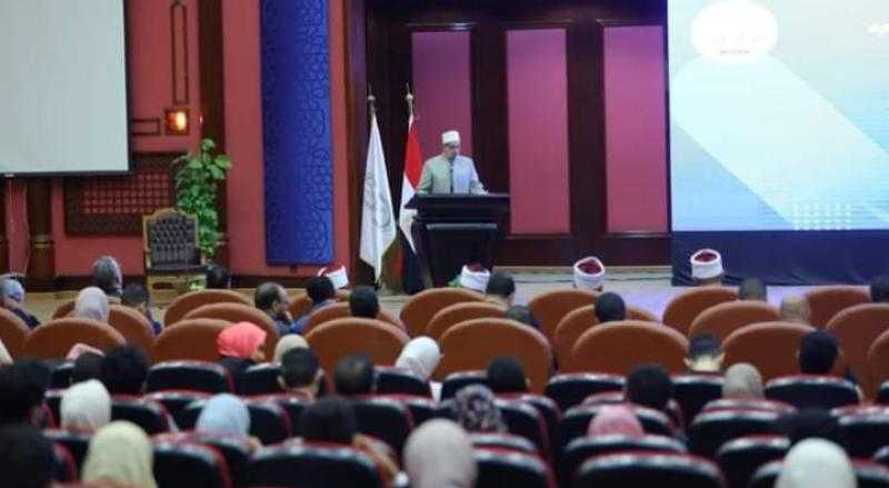 الضويني: ليس هناك انحراف مقبول وآخر مرفوض