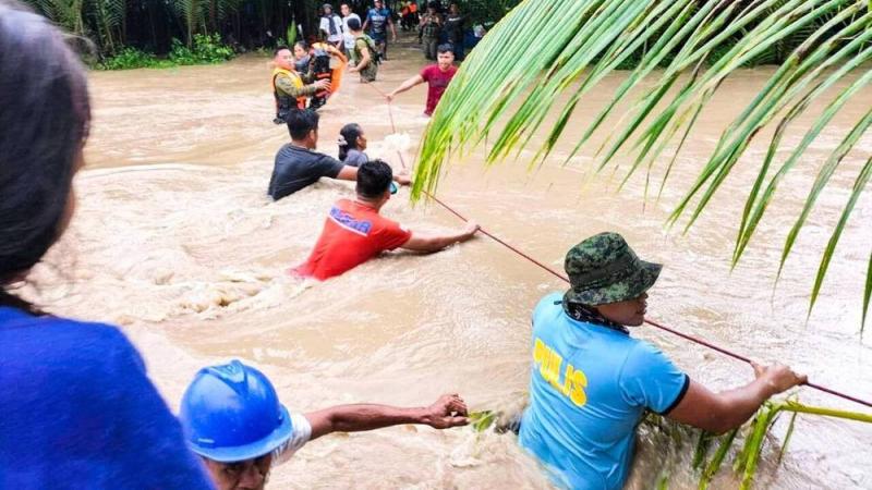 العاصفة «نالغي» تنحسر مخلّفة 48 قتيلًا في الفلبين