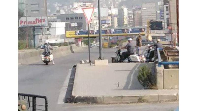 حادث سير أثناء مرور موكب عون