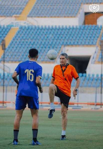 جاريدو يُحدد برنامج الإسماعيلي استعدادًا لمباراتي فاركو وفيوتشر