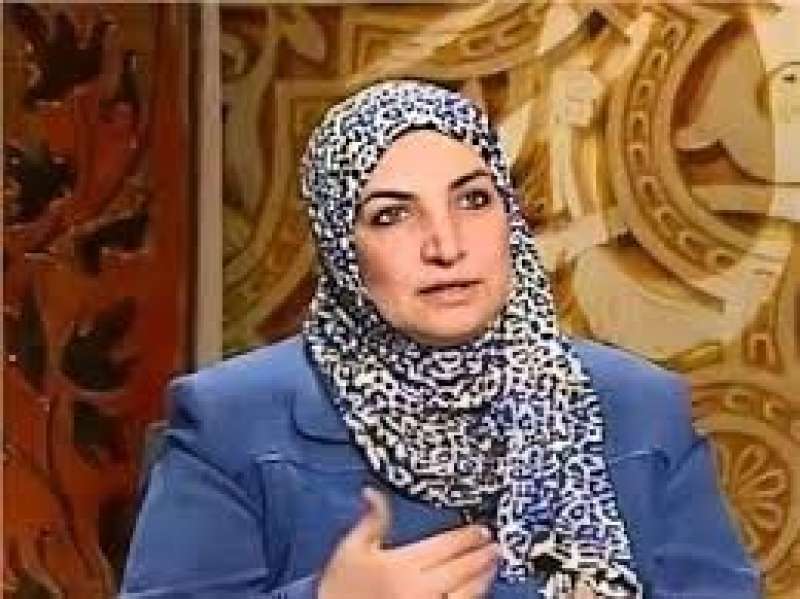 دكتورة إلهام شاهين 