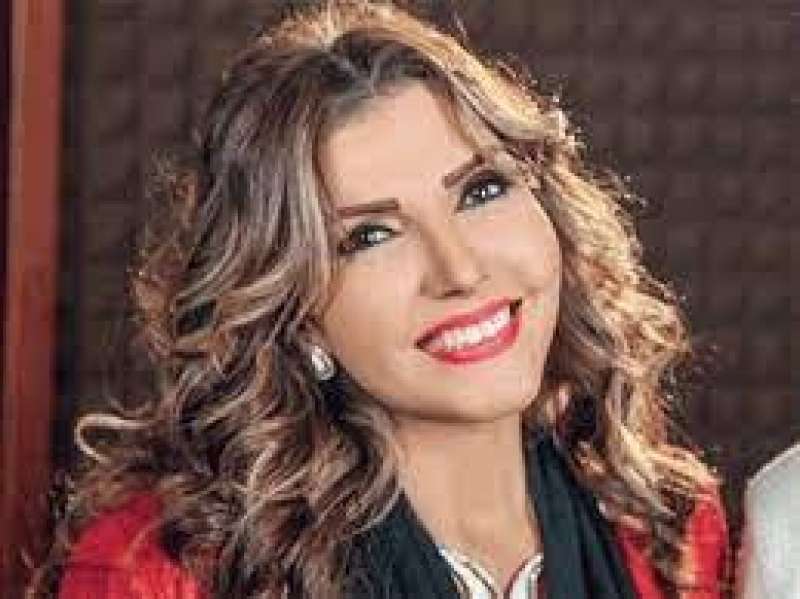 نادية مصطفى 