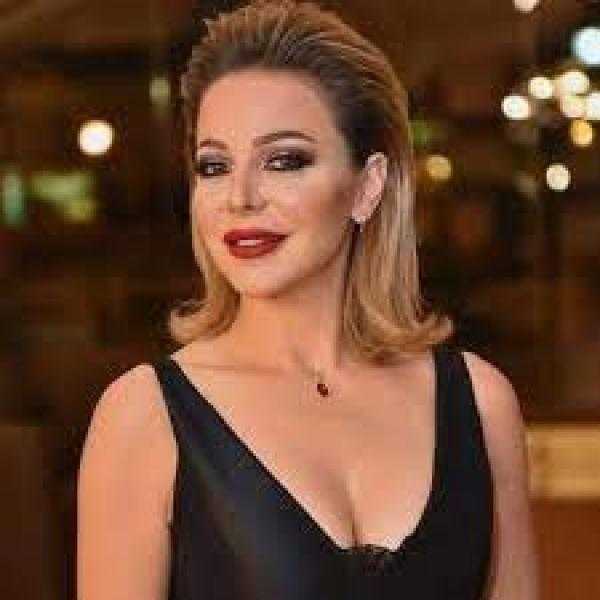 سوزان نجم الدين: «ظللت 5 سنوات بعيدة عن أبنائي ولم أرهم مرة واحدة وهذه الفترة ذبحتني»