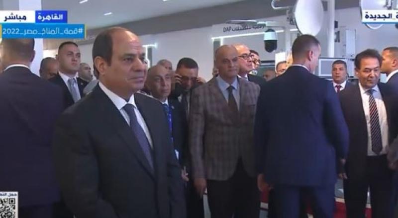 أمام السيسي.. شرح إجراءات تأمين الشبكة الوطنية الموحدة لخدمات الطوارئ والسلامة.. «فيديو»