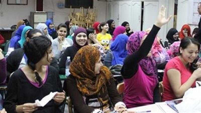 باحث عن تقنين الدروس الخصوصية: الفريق الذي لا تستطيع هزيمته عليك الانضمام إليه .. فيديو