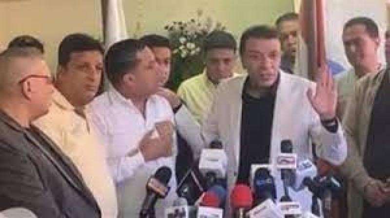 مصطفى كامل لمطربي الراب: هل يرضيكم تشتغلوا على فلاشة والعازفين ميلاقوش شغل؟!