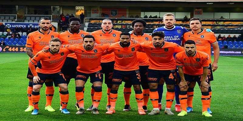 باشاك شهير يتقدم لوصافة الدوري التركي بالفوز على جيرسونسبور