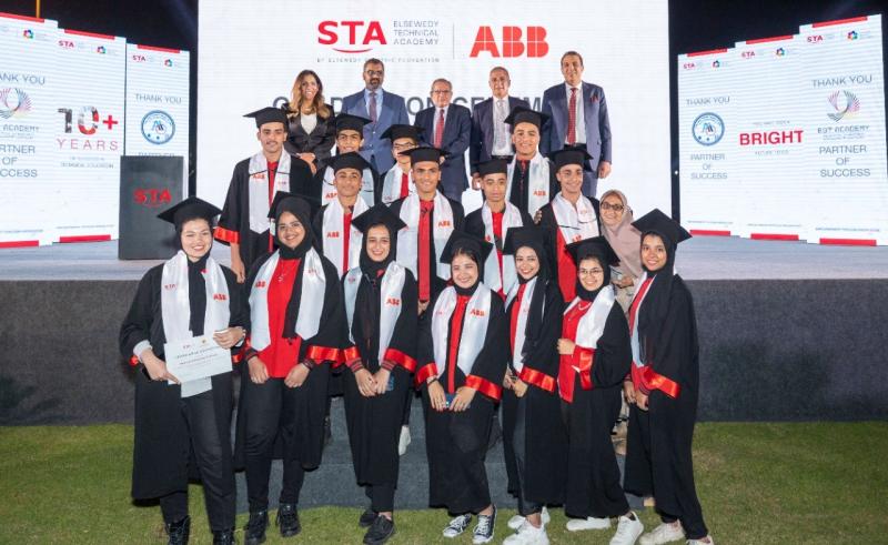 أكاديمية السويدي الفنية تحتفل بتخريج دفعة جديدة من طلابها