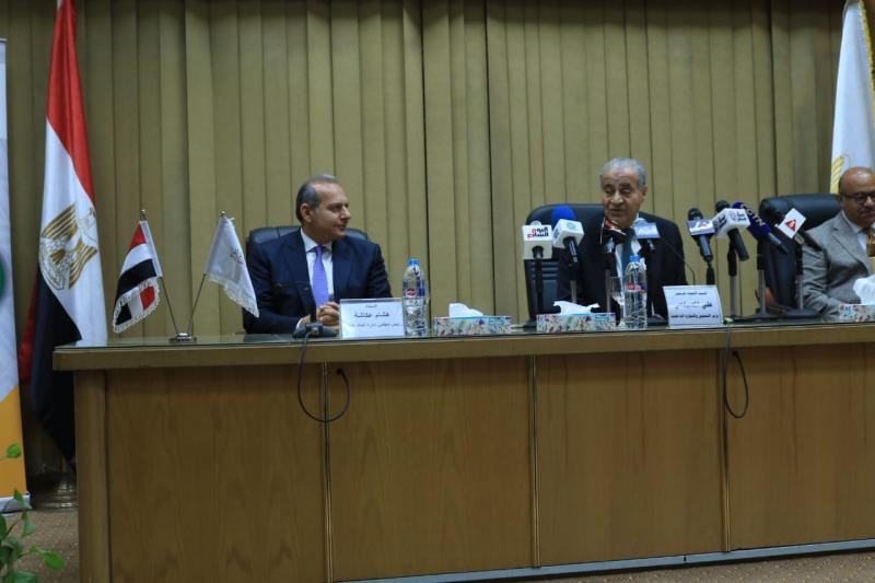 التموين: ربط خدمات السجل مع 52 جهة حكومية وإنشاء قاعدة بيانات موحدة