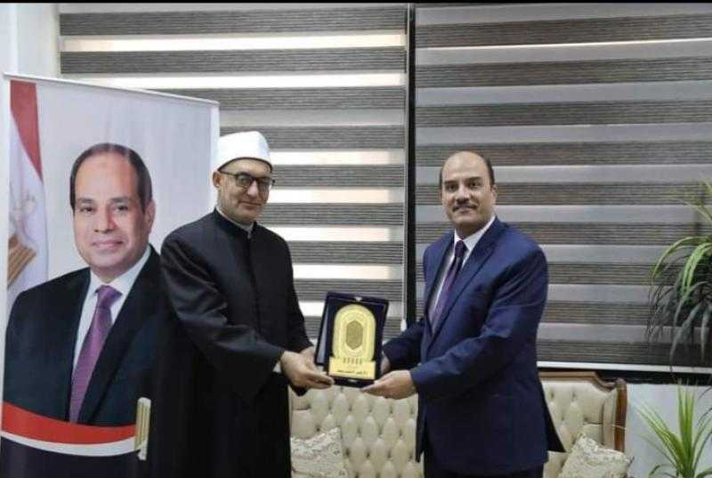 عياد يلتقي رئيس جامعة العريش ويبحثان التعاون العلمي والدعوي للارتقاء بالوعي المجتمعي