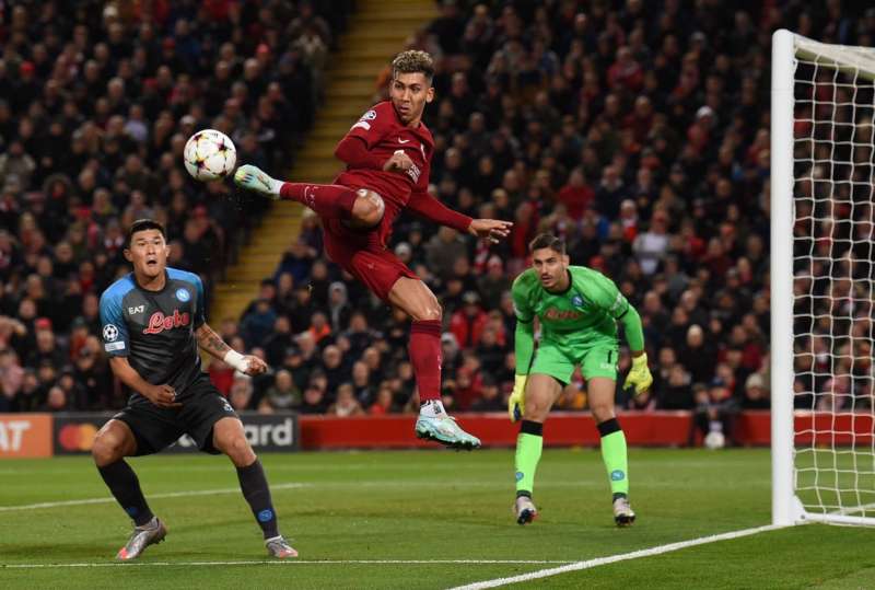 ليفربول ونابولي 