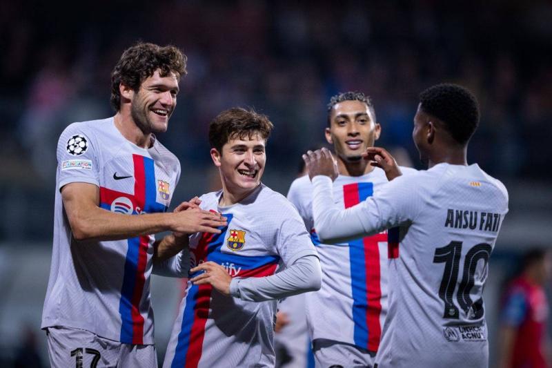 الشوط الأول.. برشلونة يتقدم بهدفين ضد فيكتوريا بلزن في أبطال أوروبا