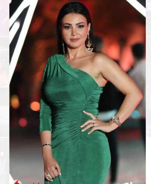 دينا فؤاد تخطف الأنظار عبر «إنستجرام»