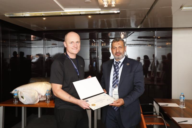 ختام ورش عمل المؤتمر الدولي للتعافي والتأهيل بمشاركة الأطقم الطبية بالدوري الإنجليزي