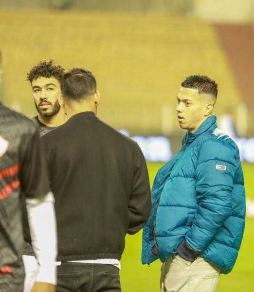 إمام عاشور يؤازر الزمالك في مباراة إنبي