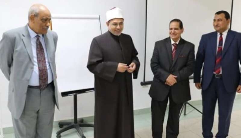 خلال الزيارة