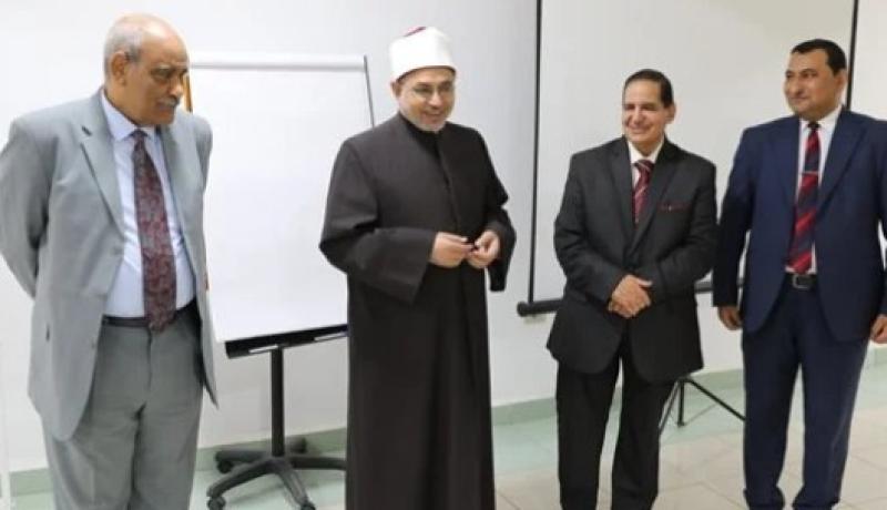 رئيس جامعة الأزهر يشيد بجهود مركز التدريب في تنمية مهارات أعضاء التدريس