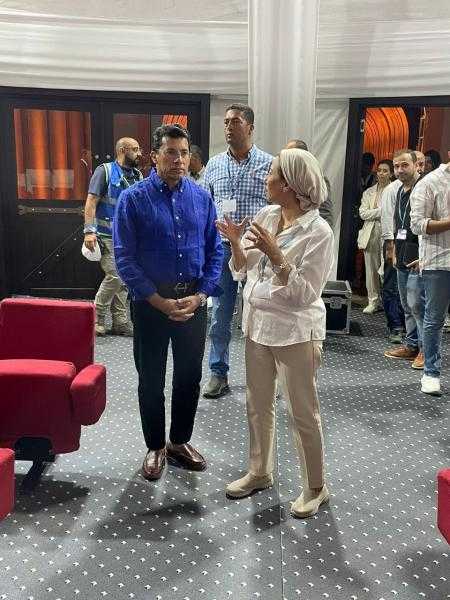 وزيرا الشباب والبيئة يتفقدان التجهيزات النهائية للمنطقة الخضراء