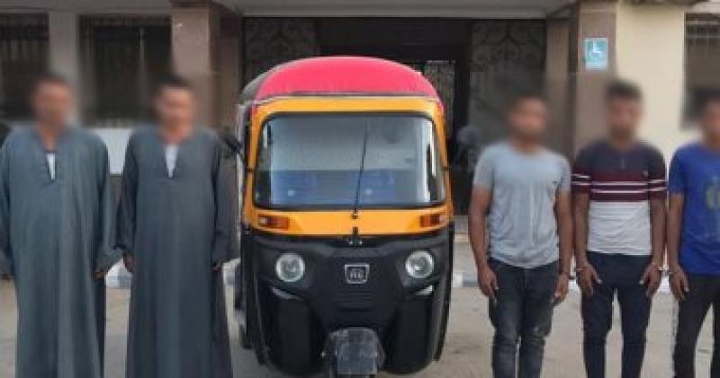 سرقة توك توك 