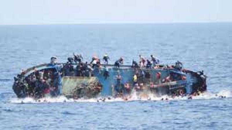 مقتل 22 شخصاً إثر غرق قارب كان يقل مهاجرين بين جزيرتى إيفيا وأندروس