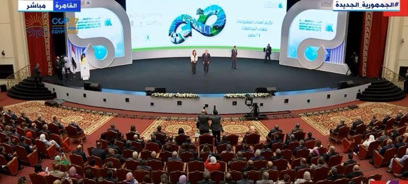مدبولي يكرم مشروعات ”سفير المحافظة” ضمن المبادرة الوطنية للمشروعات الخضراء الذكية.. «فيديو»