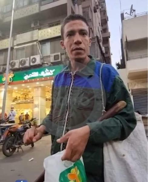 عامل النظافة