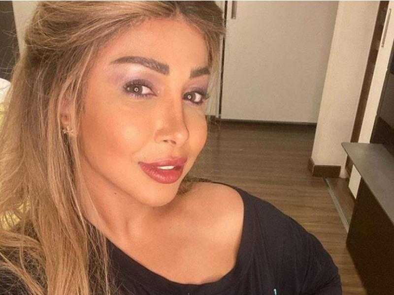 أروى تثير الجدل بإطلالة مشابهة لـ إليسا عبر إنستجرام