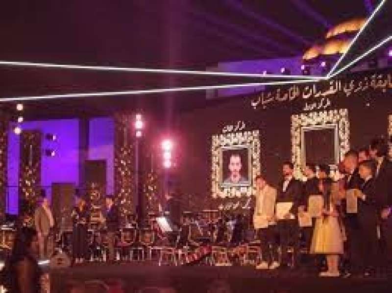 تسليم جوائز حفل الموسيقى العربية 