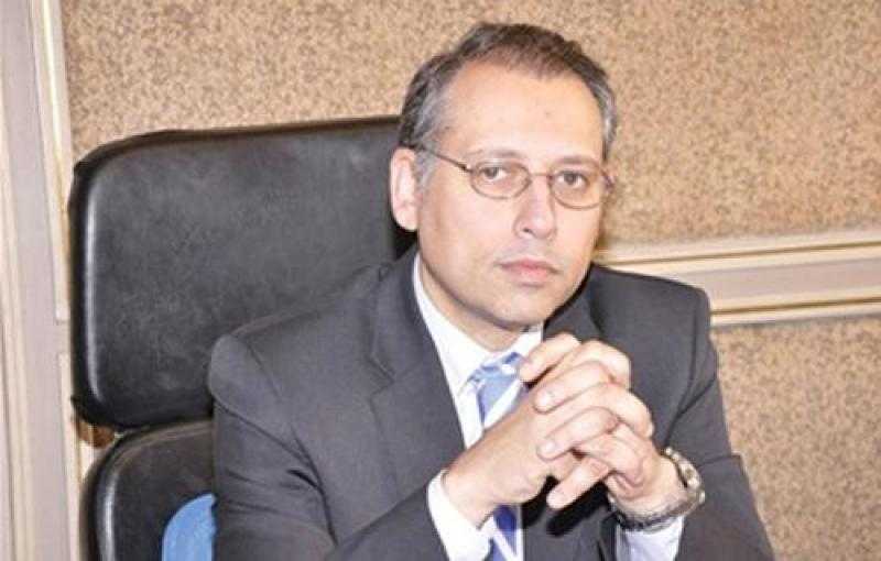 سفير مصر بـ روسيا يتفقد الجناح المصري بمعرض موسكو للأثاث والتصميمات