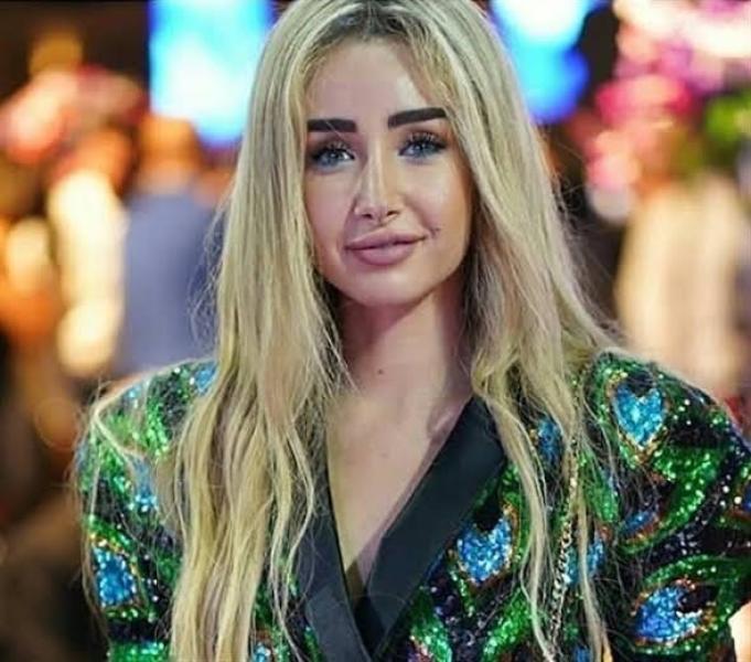 هنا الزاهد تغازل متابعيها بإطلالة أنيقة عبر إنستجرام