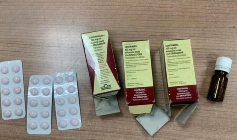 جمارك مطار القاهرة تضبط محاولة تهريب عدد من الأقراص المخدرة