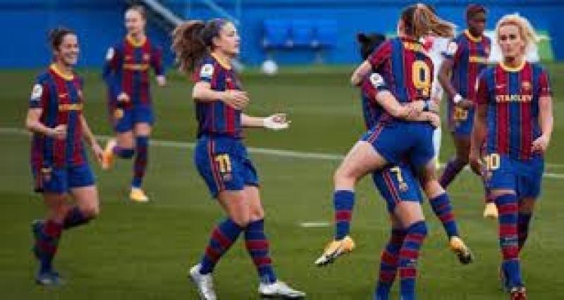سيدات برشلونة يكتسحن ريال مدريد برباعية