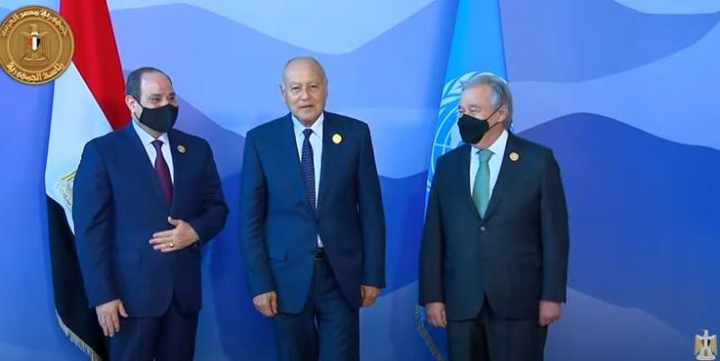 السيسي وجوتيريش يستقبلان رئيس الوزراء اللبناني بمقر انعقاد مؤتمر المناخ.. «فيديو»
