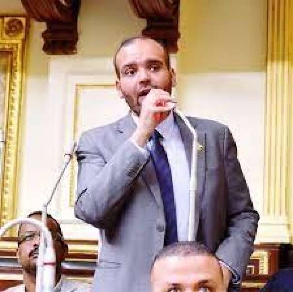 النائب كريم طلعت السادات