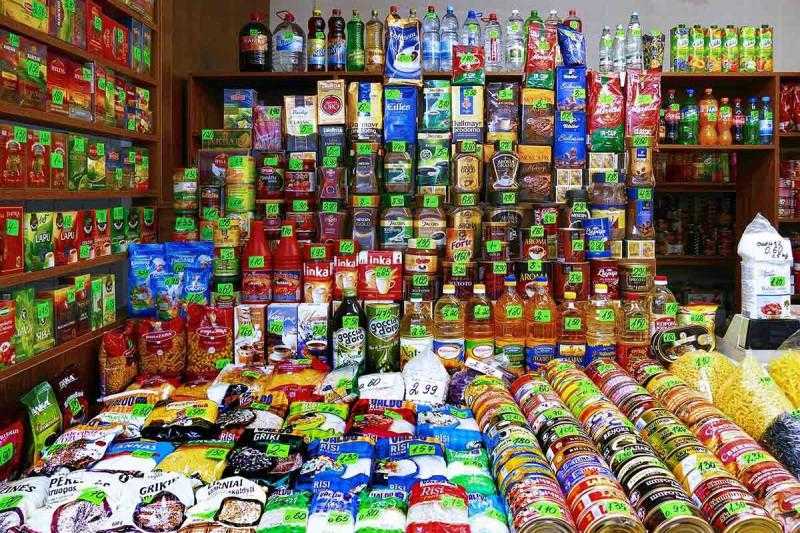 ضبط 17 طن مواد غذائية مجهولة المصدر بالجيزة