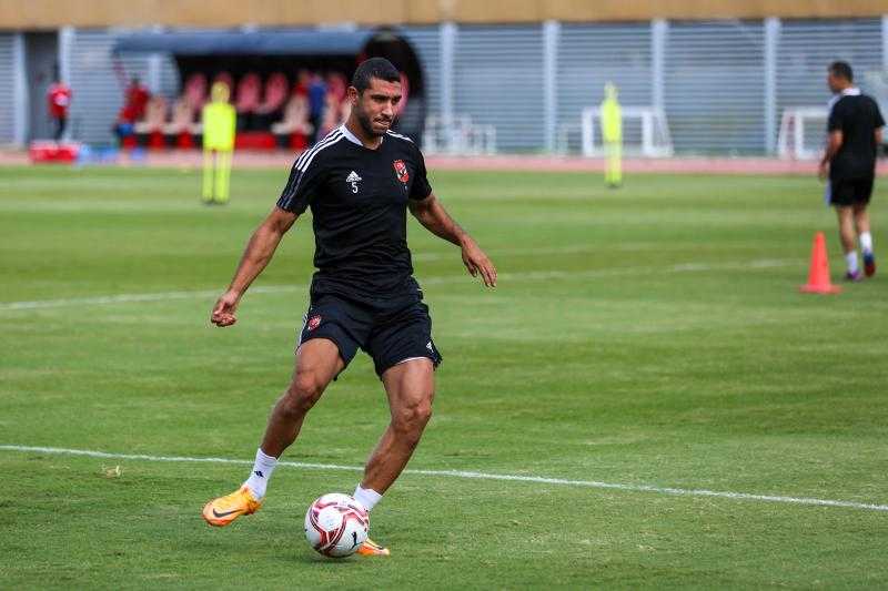 «ربيعة» و«السولية» يشاركان في التدريبات الجماعية للأهلي