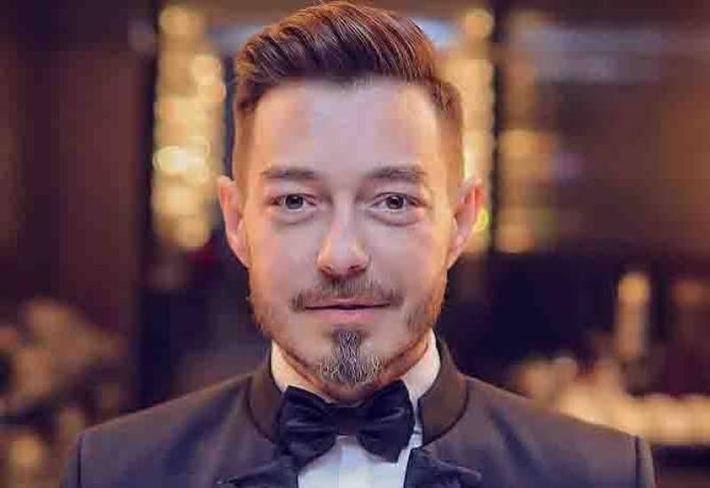 أحمد زاهر يخطف أنظار متابعيه بأحدث ظهور له