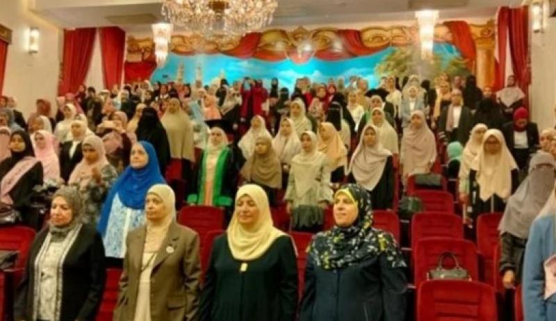 نائب رئيس جامعة الأزهر يشارك في تكريم متفوقات الدراسات الإسلامية للبنات بالقاهرة