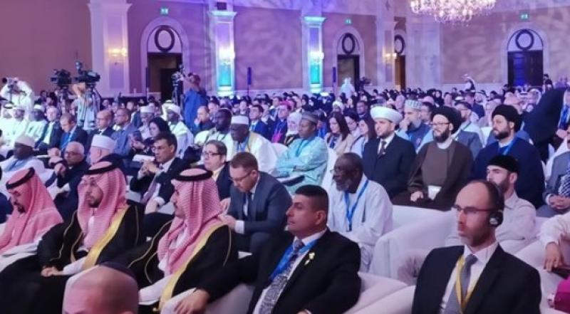 وزير الشئون الدينية بغينيا: الدين الإسلامي هو دين سلام وتعاون وإخاء