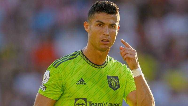 هل يجاور ميسي؟.. رونالدو يغازل باريس سان جيرمان الفرنسي