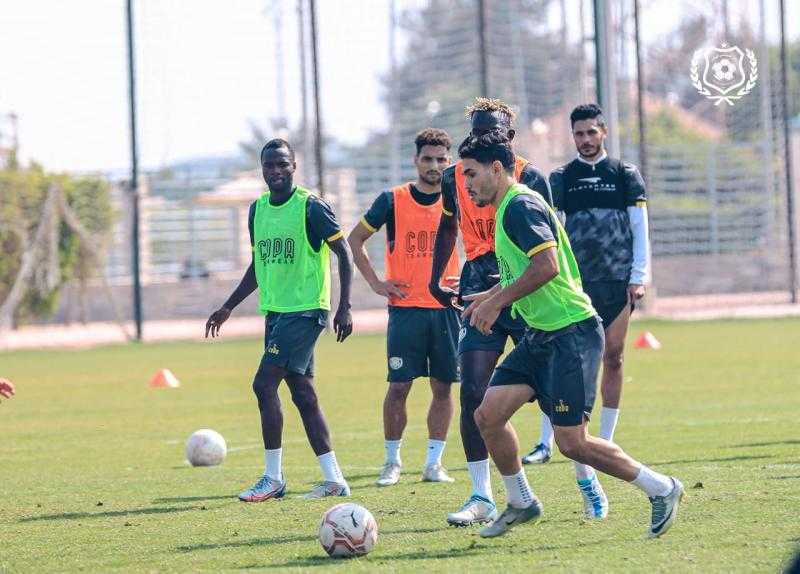 الإسماعيلي يواصل تدريباته خارج ملعبه