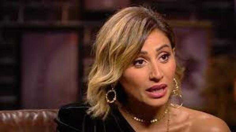 دينا الشربينى: «بدأت التمثيل في الحمام».. فيديو